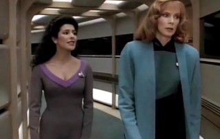 Troi reassures Beverly